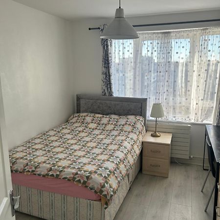 Cosy 2-Bedroom Flat In Finsbury Park, Modern, Convenient & Close To Central London! Exterior photo