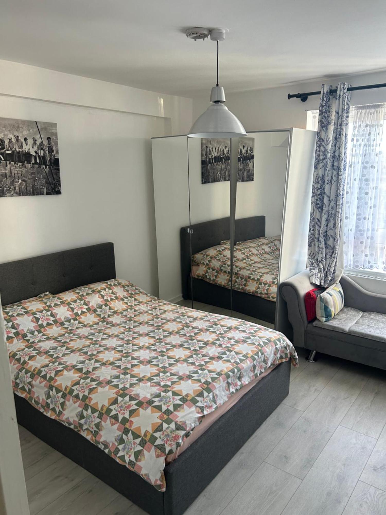 Cosy 2-Bedroom Flat In Finsbury Park, Modern, Convenient & Close To Central London! Exterior photo